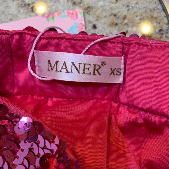 MANER Pink Sequin Shorts Women's XS NEW Sparkly Stretchy Party High Waisted - Picture 9 of 11